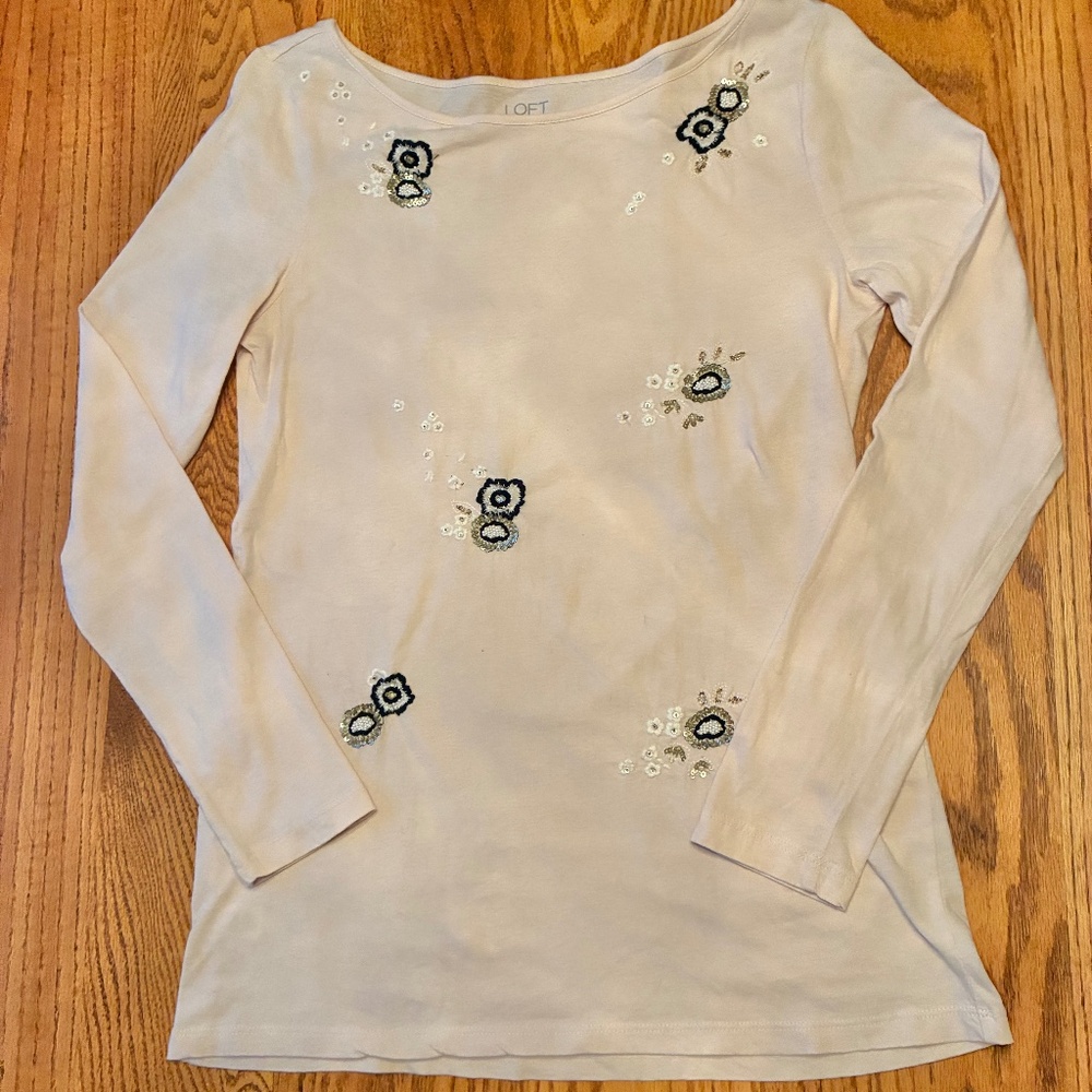"LOFT Outlet" long sleeve T-shirt, M, sequin appliqués, NWOT